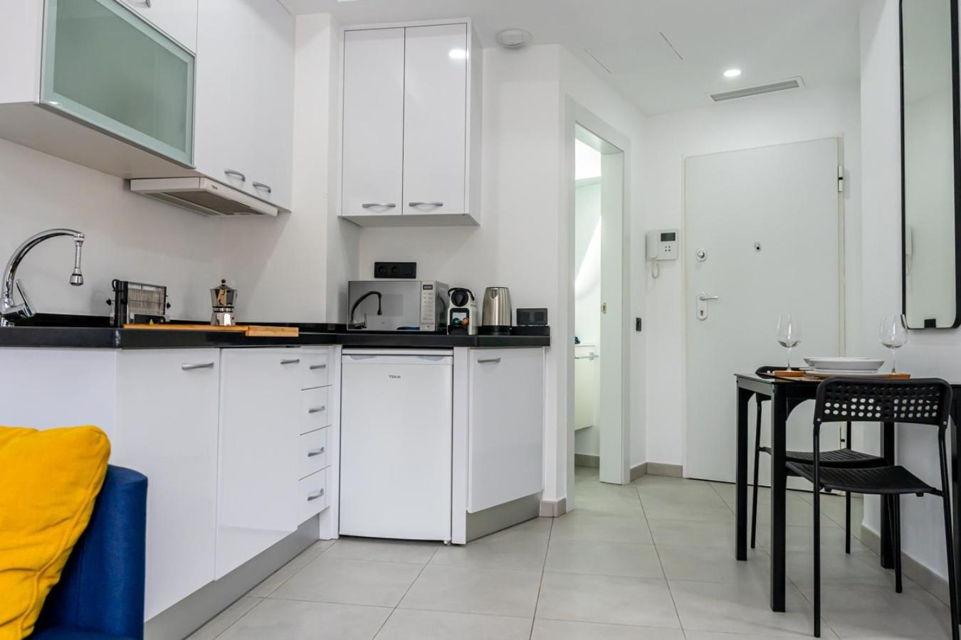 Modern Wave Escape Apartment With Private Parking And Rooftop Pool By Namaste Elite Torremolinos Exteriér fotografie